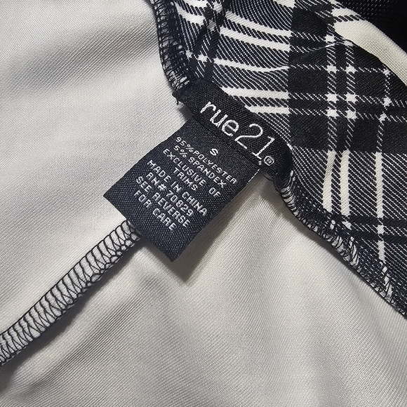 Rue21 Black and White Plaid Skater Skirt - Picture 3 of 5